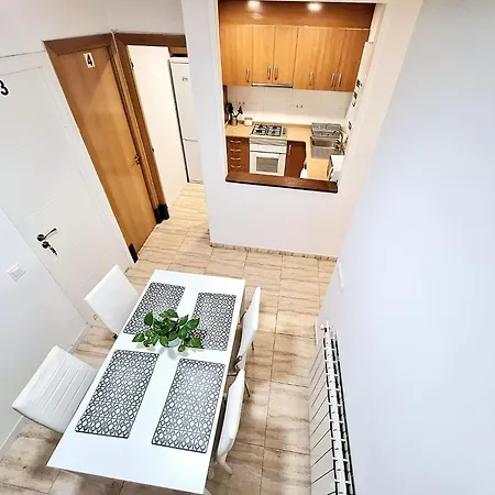 Apartamento Con Habitaciones Compartidas L'Hospitalet de Llobregat Exterior foto