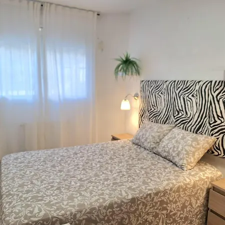 Apartamento Con Habitaciones Compartidas L'Hospitalet de Llobregat Exterior foto